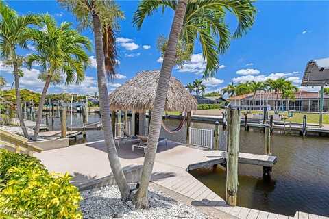 5613 Del Rio Court, Cape Coral, FL 33904