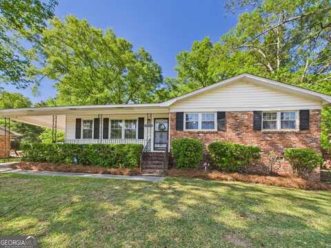 2325 Silver Pines, Macon, GA 31206