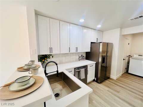5045 STARFINDER Avenue, Las Vegas, NV 89108