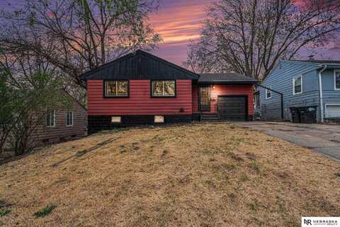 5801 Manderson Street, Omaha, NE 68104