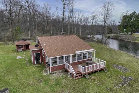 50479 Delling Drive, Dowagiac, MI 49047