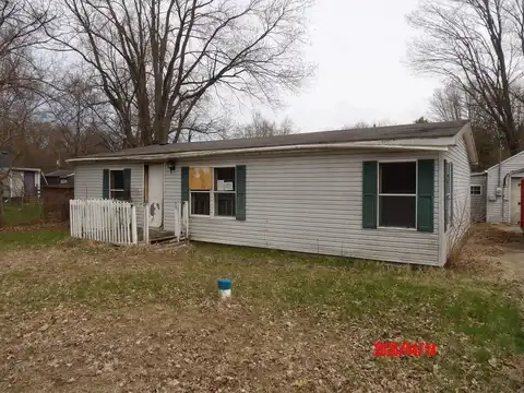 2707 East Street, Niles, MI 49120