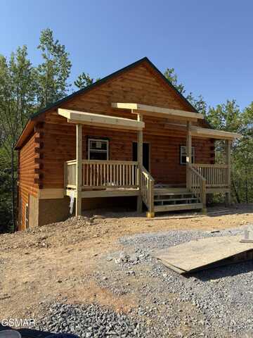 2943 Fiddlers Creek Way, Pigeon Forge, TN 37863