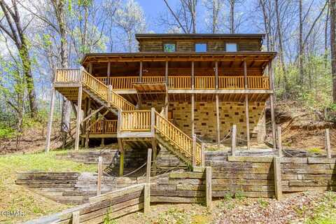 2442 Bobs, Sevierville, TN 37876
