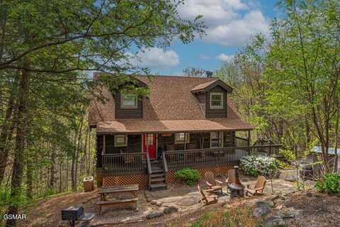 2415 N School House Gap Road, Sevierville, TN 37876