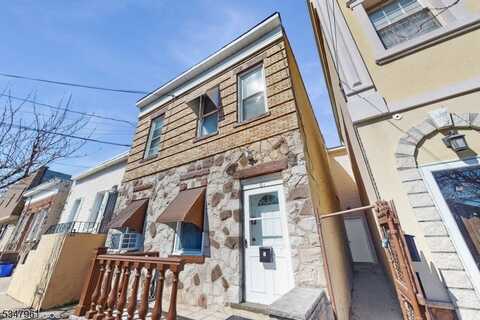 61 Heckel St, Belleville, NJ 07109