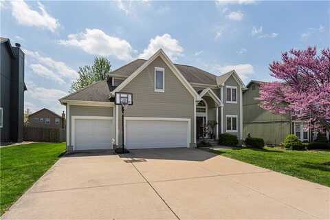 1301 12th Street, Lees Summit, MO 64081
