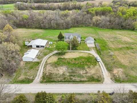 29950 Binder Road, Green Ridge, MO 65332