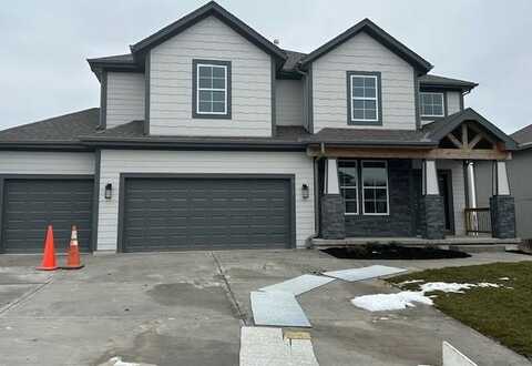 2696 W Park Street, Olathe, KS 66061