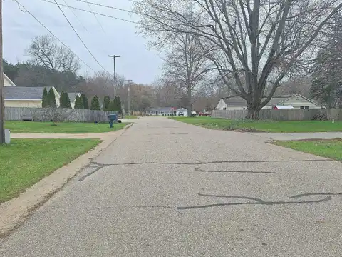 Bloomfield, PLAINWELL, MI 49080