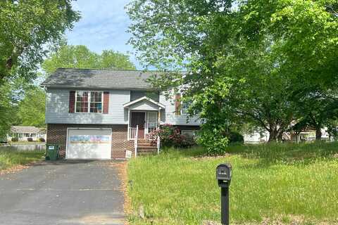 Live Oak, FREDERICKSBURG, VA 22407