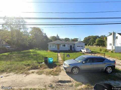 Manatuck, BAY SHORE, NY 11706