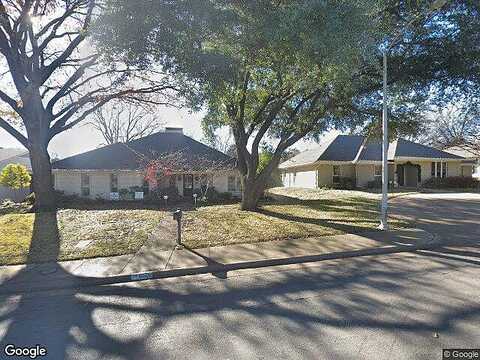 Hillside Dr, DALLAS, TX 75214