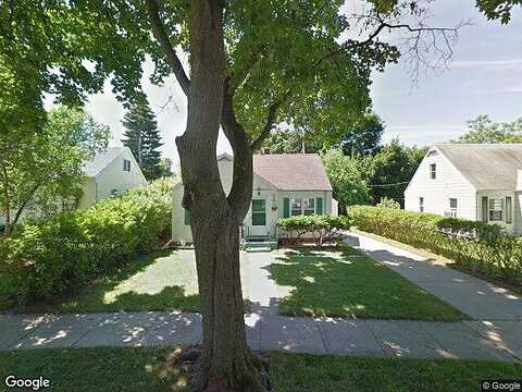 Strathmore, LANSING, MI 48910