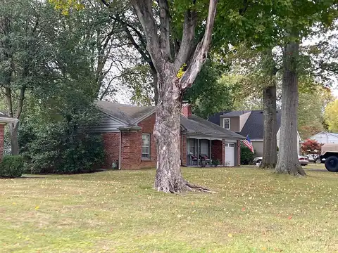 Charing Cross, LOUISVILLE, KY 40222