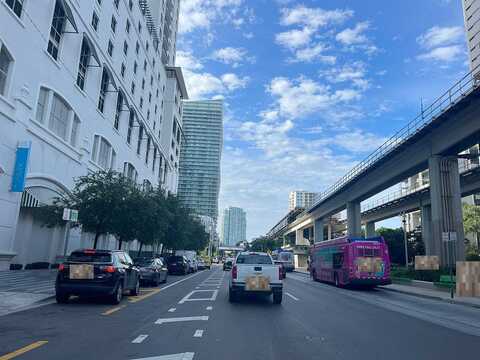 1St, MIAMI, FL 33130