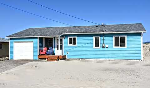 105 NW Oceania Drive, Waldport, OR 97394