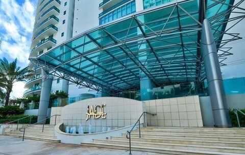 1331 Brickell Bay Dr, Miami, FL 33131