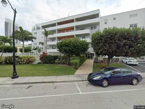 N Bay Rd, Sunny Isles Beach, FL 33160