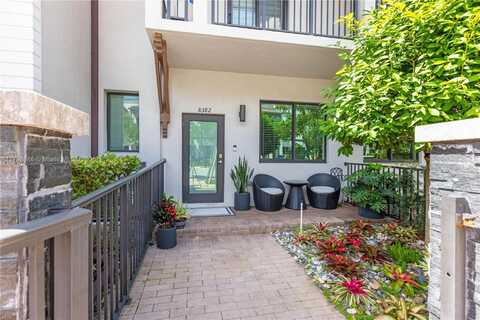 8382 NW 51st Ter, Doral, FL 33166