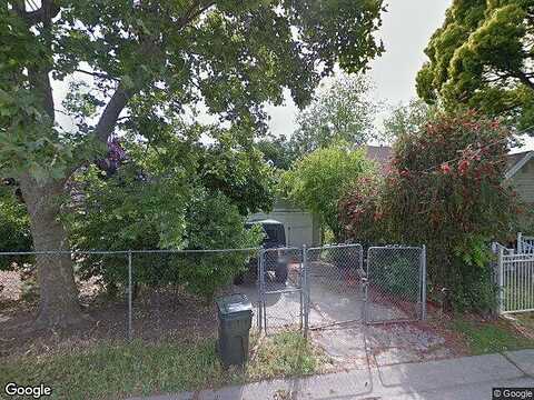 35Th, SACRAMENTO, CA 95817