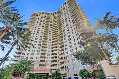 19501 W Country Club Dr, Aventura, FL 33180