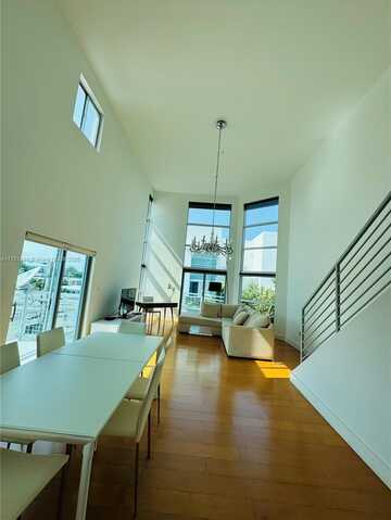 7728 Collins Ave, Miami Beach, FL 33141