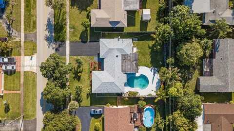 4777 NW 5th St, Plantation, FL 33317