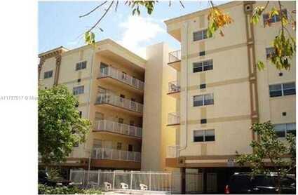 2008 Jackson St, Hollywood, FL 33020