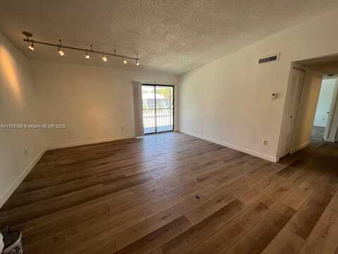 9715 Hammocks Blvd, Miami, FL 33196