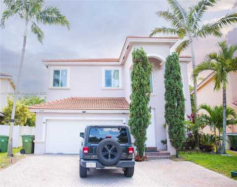 1735 NW 77th Ave, Pembroke Pines, FL 33024