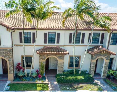 3208 SE 6th St, Homestead, FL 33033