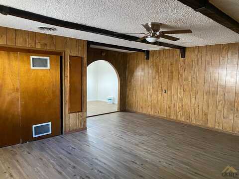 Belmont, DELANO, CA 93215