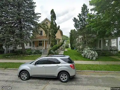Willow, WEST BEND, WI 53095