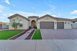 Russet, QUEEN CREEK, AZ 85142