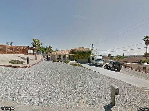 Pinon, YUCCA VALLEY, CA 92284