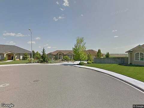 Santa Anna, PASCO, WA 99301