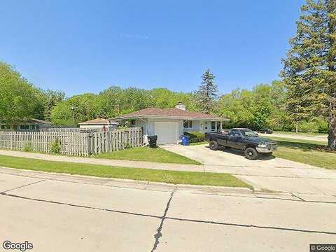 Spruce, RACINE, WI 53403