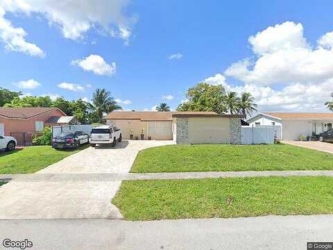 13Th, PEMBROKE PINES, FL 33024