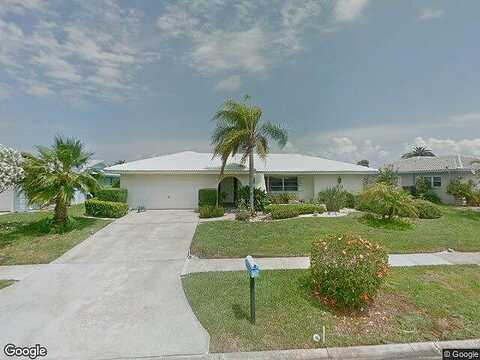 Snug, CLEARWATER BEACH, FL 33767