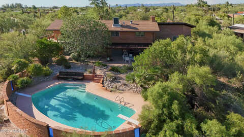 Maria, TUCSON, AZ 85704