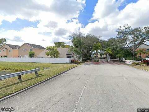 101St, PEMBROKE PINES, FL 33026