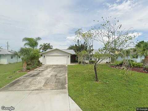 Los Amigos, BONITA SPRINGS, FL 34135