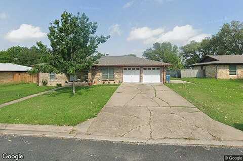 Loesch, ELGIN, TX 78621