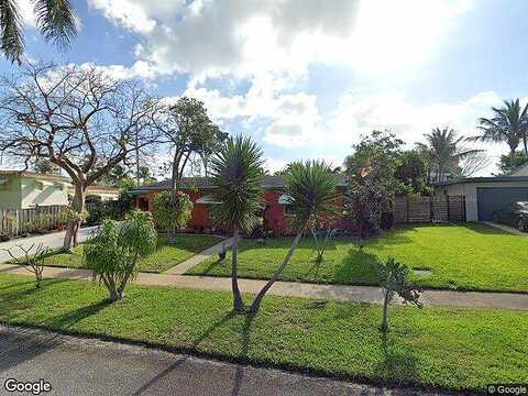 Shirley, LAKE WORTH, FL 33461
