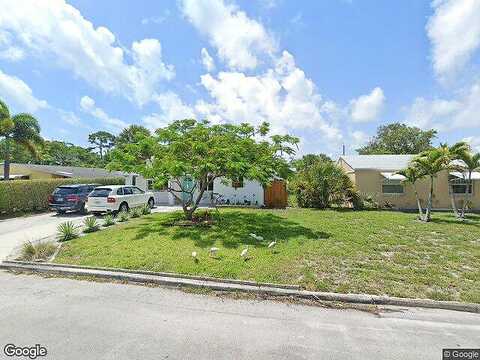 15Th, Lake Worth, FL 33460