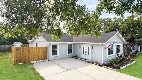 6811 S HIMES AVENUE, TAMPA, FL 33611