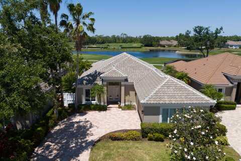 8715 52ND AVENUE E, BRADENTON, FL 34211