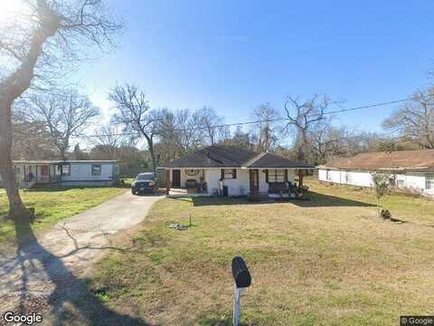 16Th, HEMPSTEAD, TX 77445