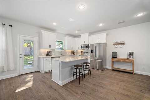 Teakwood, PRINCETON, TX 75407